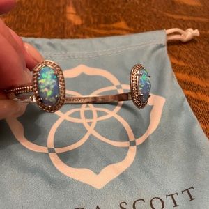 Kendra Scott bracelet